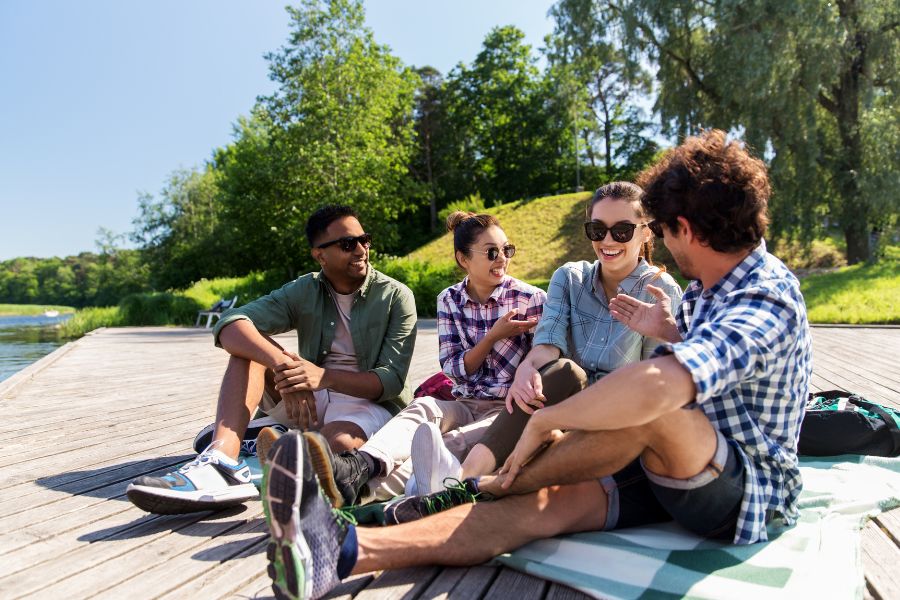 young-people-recovering-from-substance-use Recovering young adults on a dock.